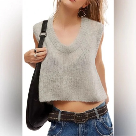 Free People Sweaters - NWT Free People Dream Maker Alpaca Vest 🤍